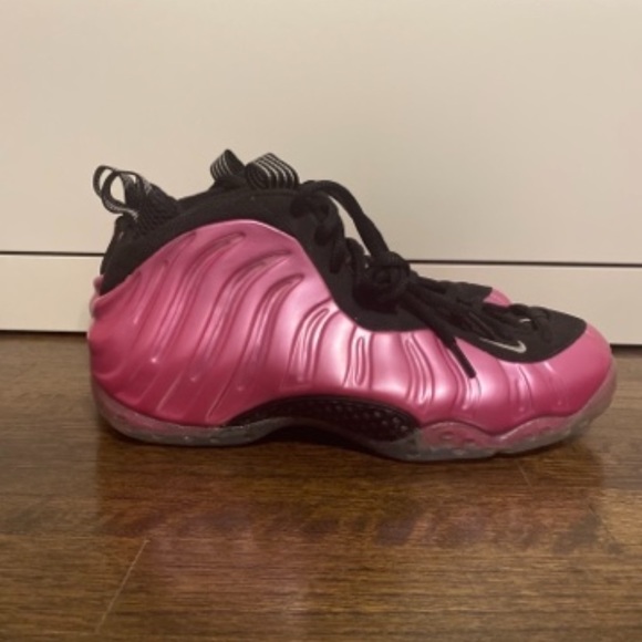Nike Air Foamposite One Pearlized Pink - Picture 4 of 5